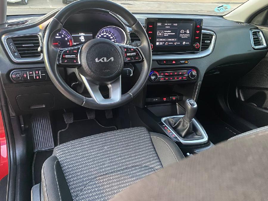 KIA X-CEED GASOLINA