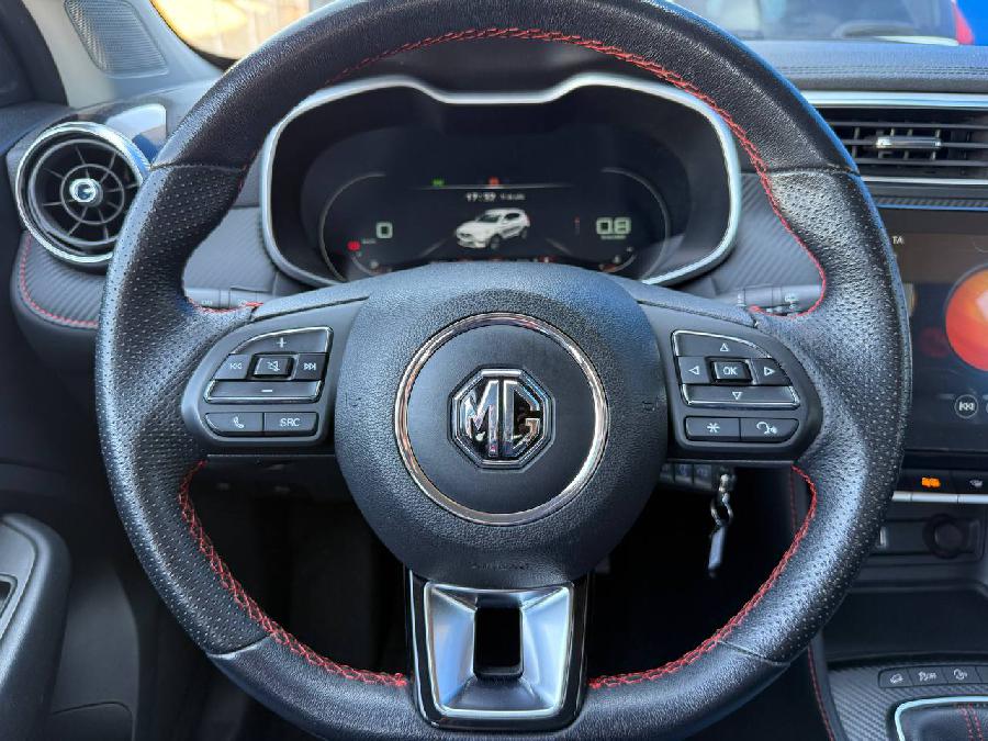 MG ZS LUXURY GASOLINA