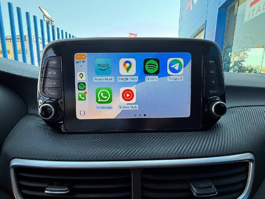 HYUNDAI TUCSON HYBRID DIESEL