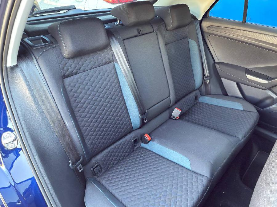 VOLKSWAGEN T-ROC IQ-DRIVE DIESEL