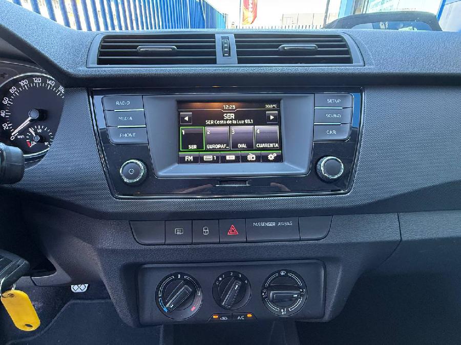 SKODA FABIA AMBITION GASOLINA