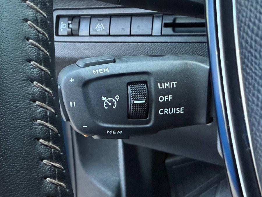 PEUGEOT 3008 ALLURE GASOLINA