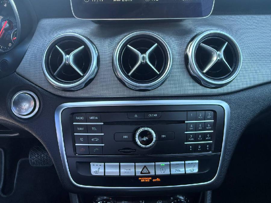 MERCEDES BENZ GLA 200 D AUTO DIESEL