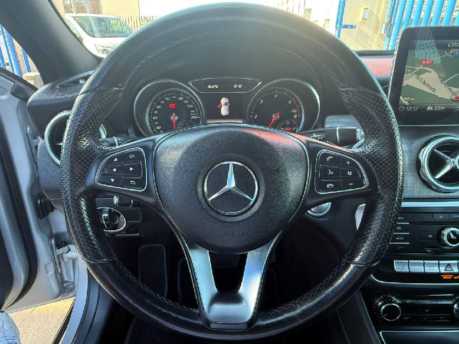 MERCEDES BENZ GLA 200 D AUTO DIESEL