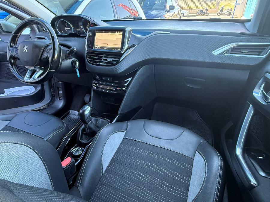 PEUGEOT 2008 ALLURE GASOLINA