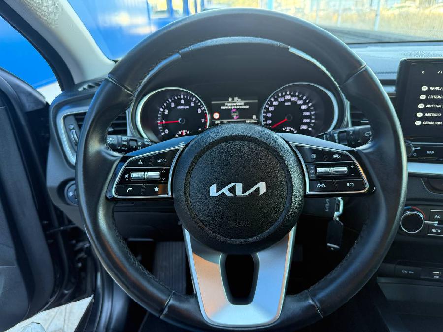 KIA XCEED DRIVE GASOLINA
