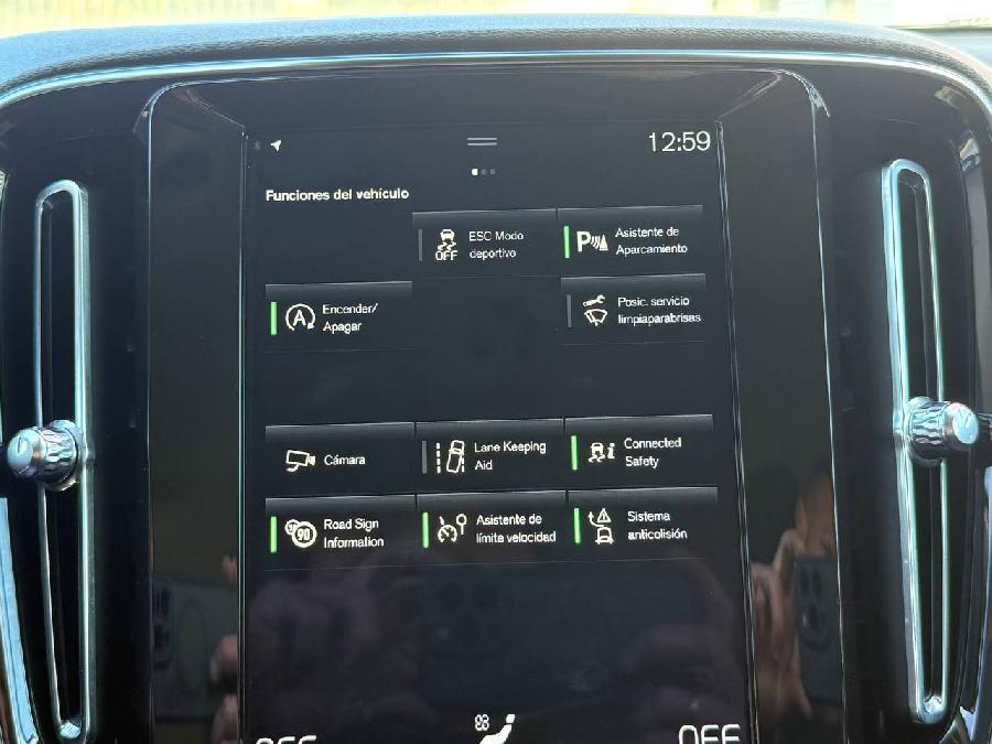 VOLVO XC40 AUTO AWD DIESEL