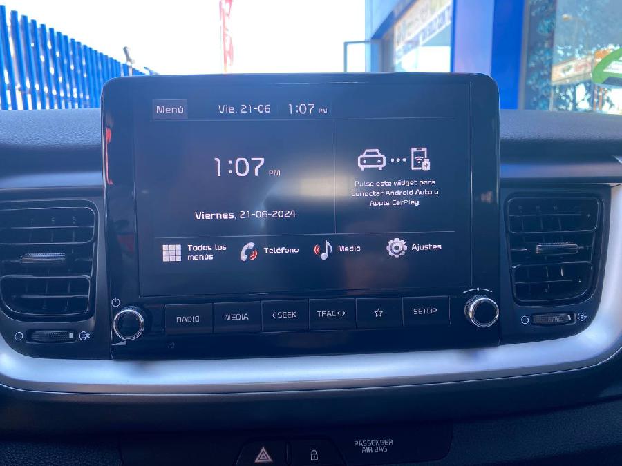 KIA STONIC CONCEPT GASOLINA