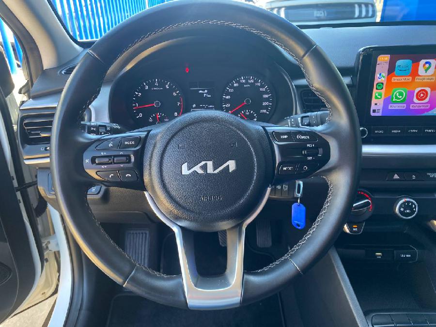 KIA STONIC CONCEPT GASOLINA