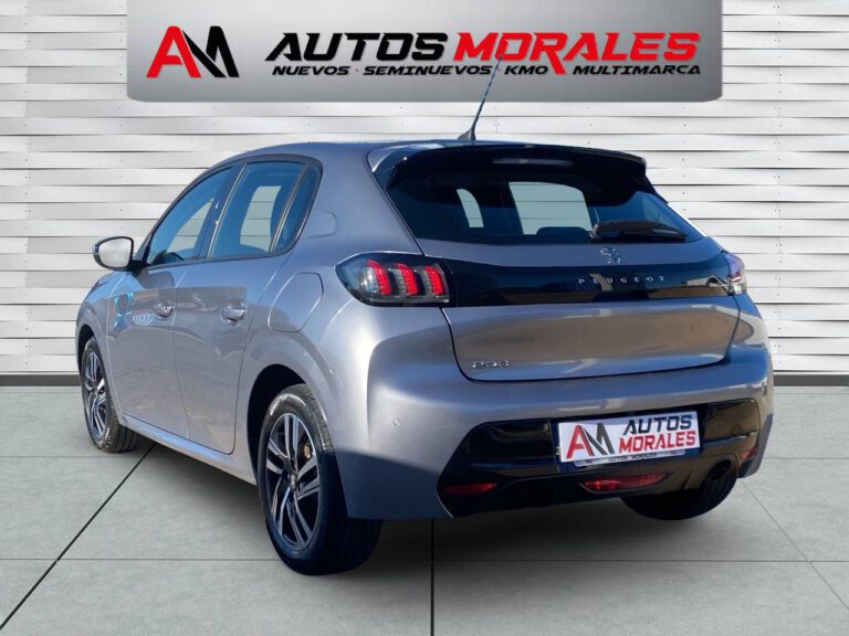 peugeot 208 allure 3637