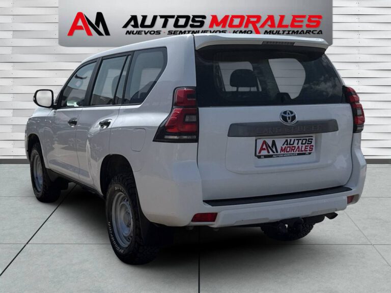 toyota land cruiser 7 plazas 1944