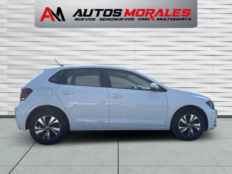 volkswagen polo life 3349